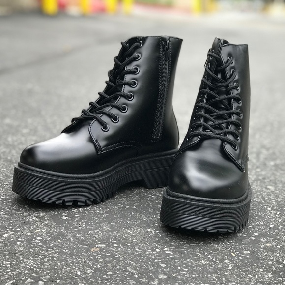 Size 8 LAST PAIR - Picture 2 of 5